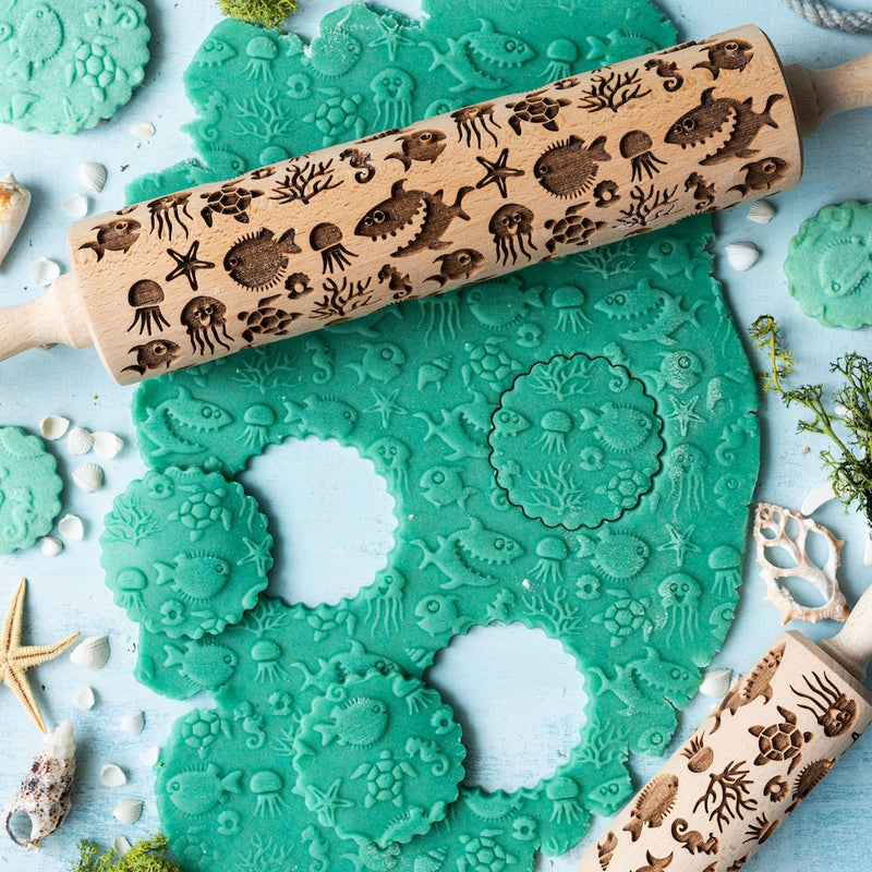 Engraved Rolling pin with Cartoon Ocean Pattern