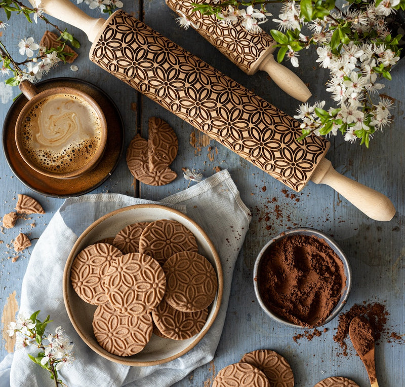 Engraved Rolling pin with Flower Art Pattern