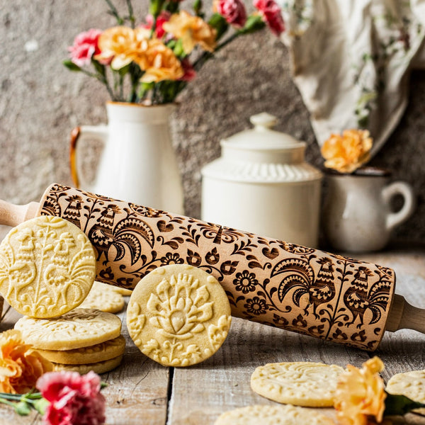 Engraved Rolling pin with Folk Floral Pattern