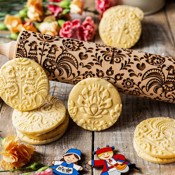 Engraved Rolling pin with Folk Floral Pattern