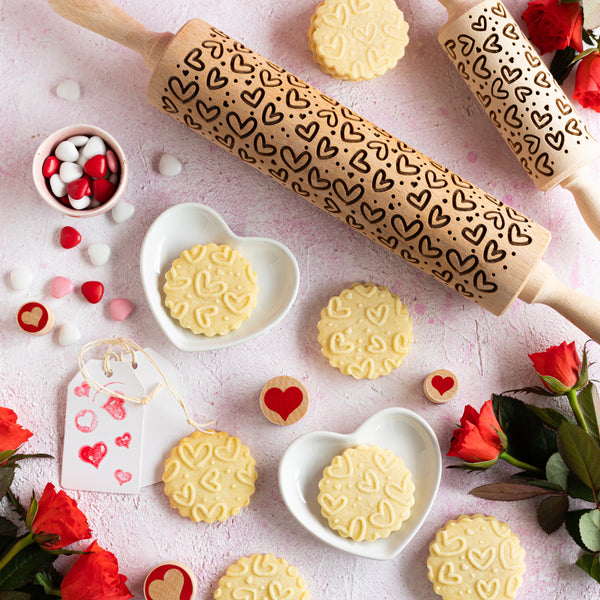 Engraved Rolling pin with Hearts Pattern