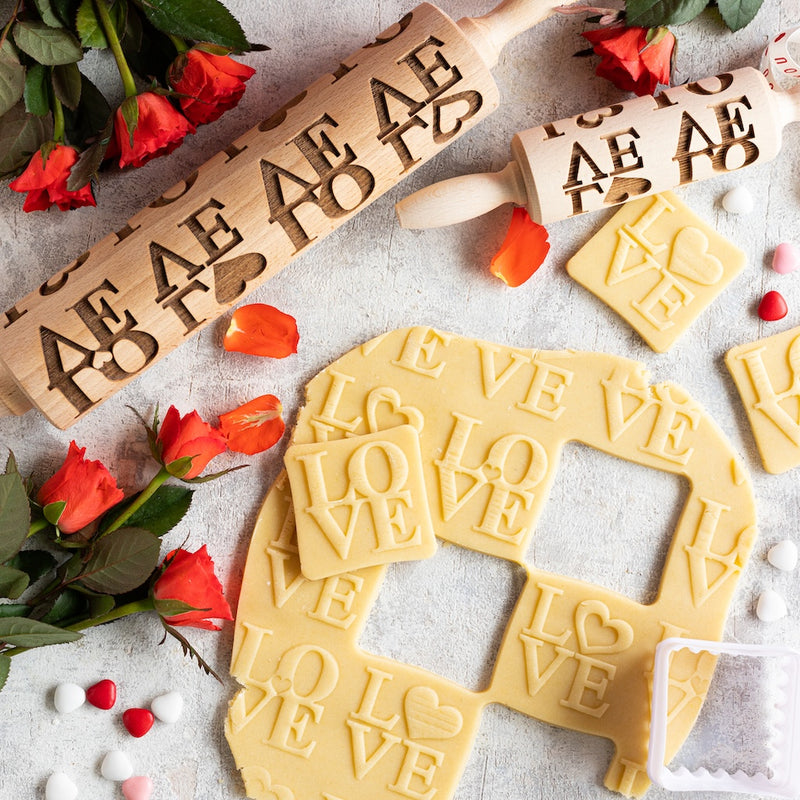 Engraved Rolling pin with Love Print Pattern