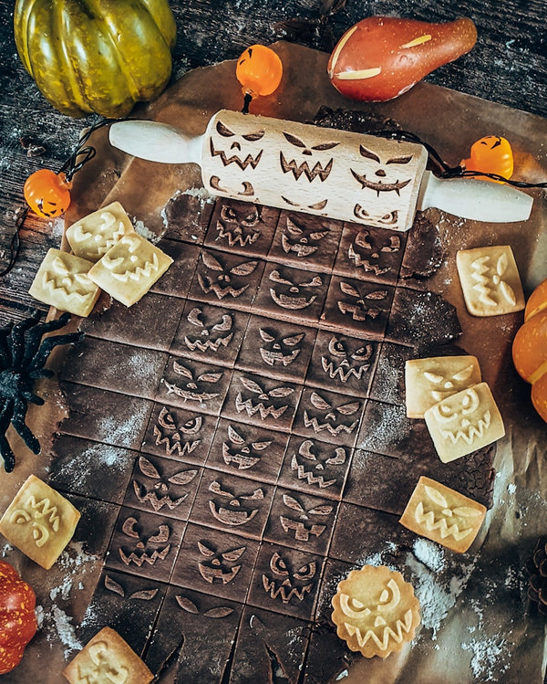 Engraved Rolling pin with Scary Faces Halloween Pattern