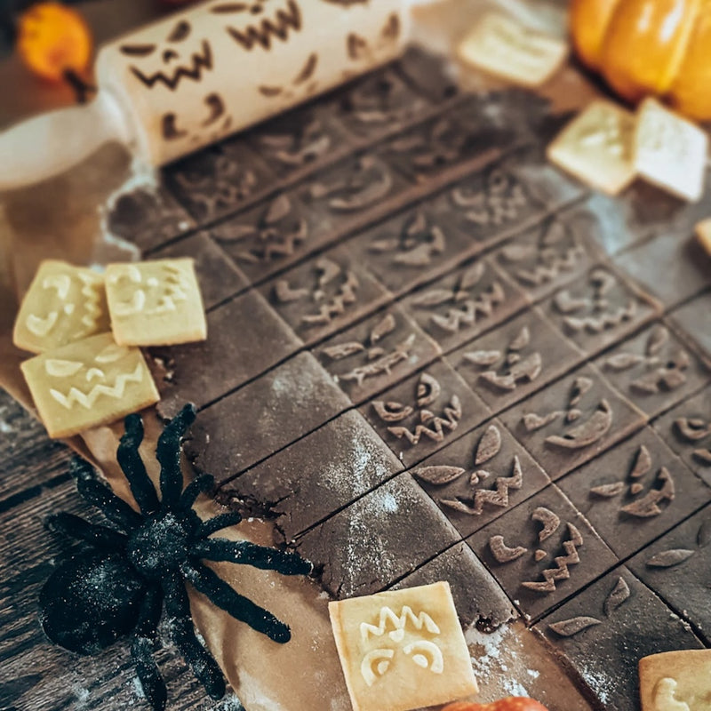 Engraved Rolling pin with Scary Faces Halloween Pattern