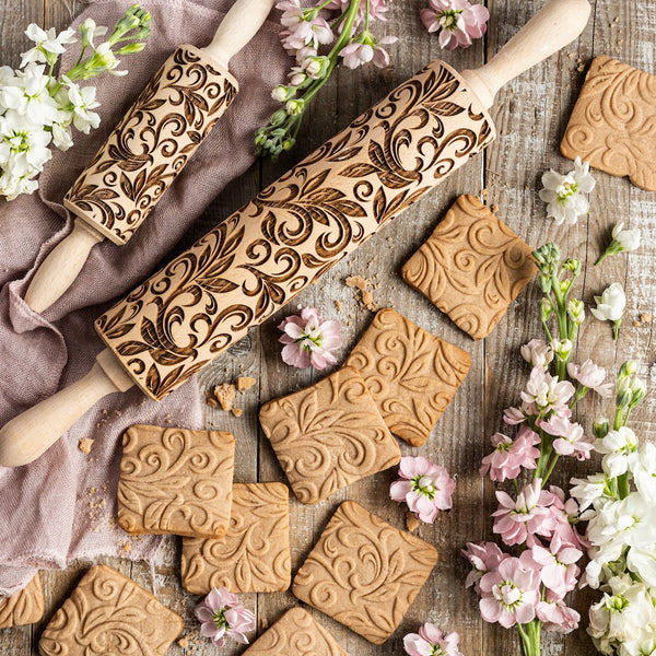 Engraved Rolling pin with Wild Garden Pattern