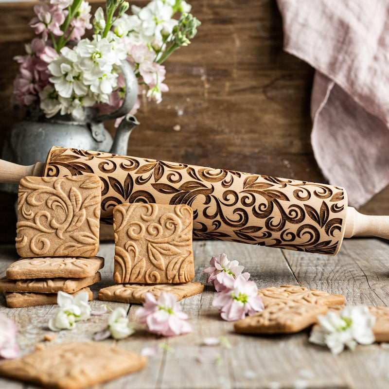 Engraved Rolling pin with Wild Garden Pattern